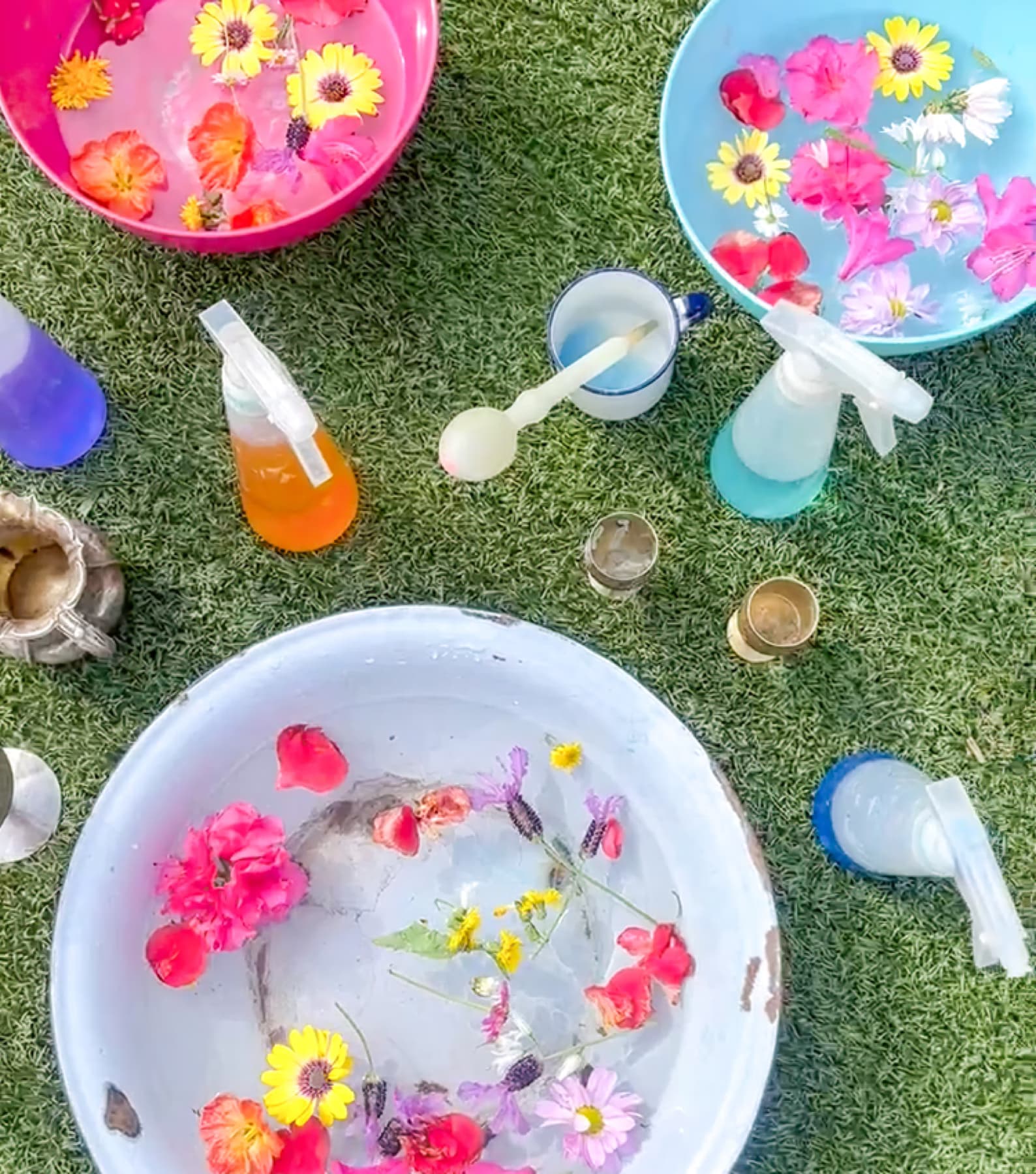 Flower water sensory play