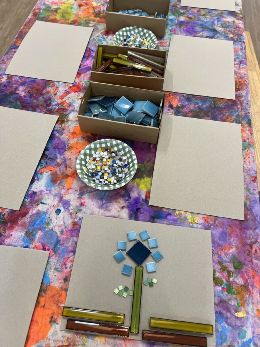 Collage & Construction, photo 4